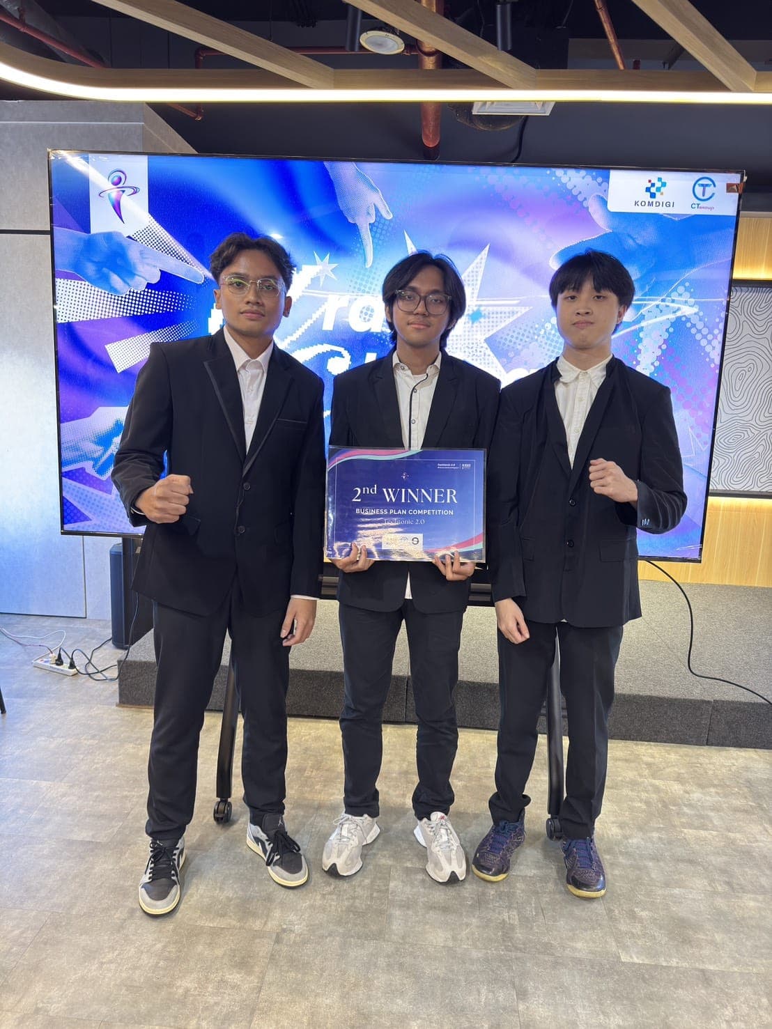 TrustJejak team at the Techtonic award ceremony
